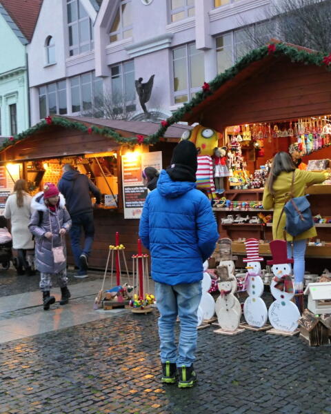 Spoznáte slovenské mestá podľa fotiek z vianočných trhov? Vyskúšajte to