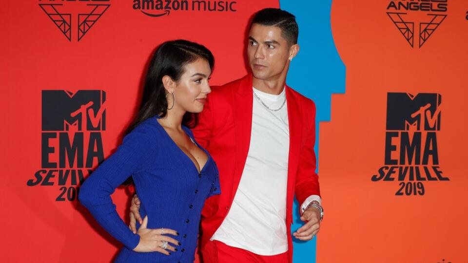 Cristiano Ronaldo a Georgina Rodriguespolu na akcii