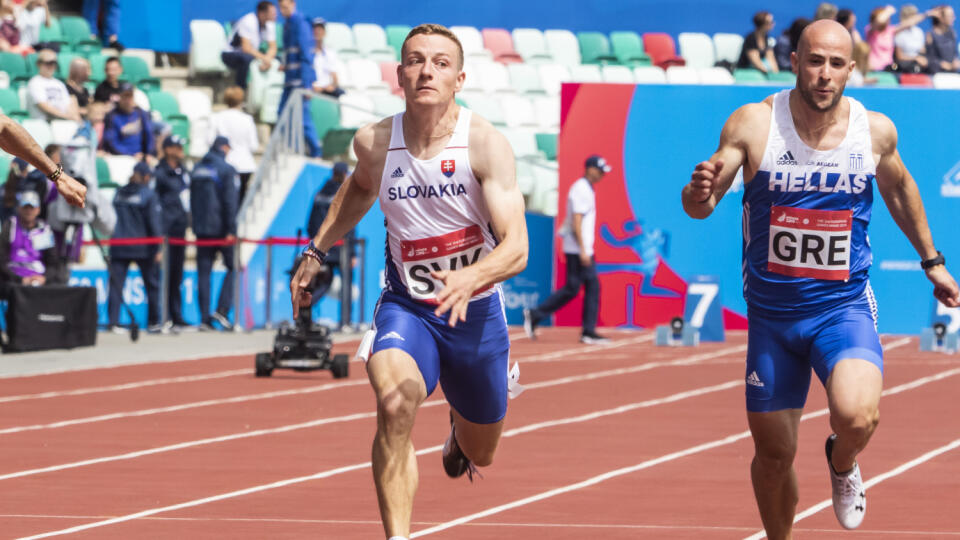 Vyše šesťtýždňové čakanie na legálnu možnosť zatrénovať si na atletickom ovále alebo v sektoroch sa skončilo.