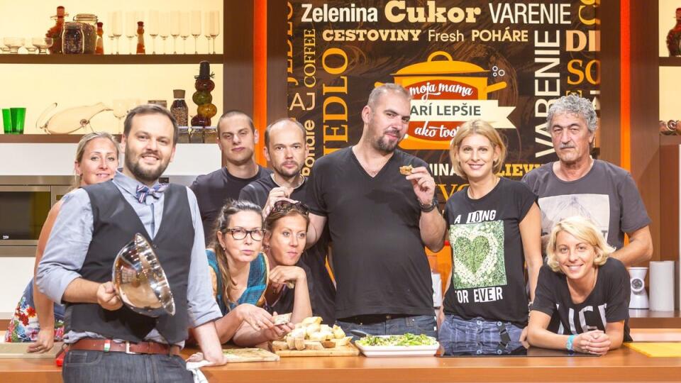 A tu je celý realizačný tím s moderátorom relácie