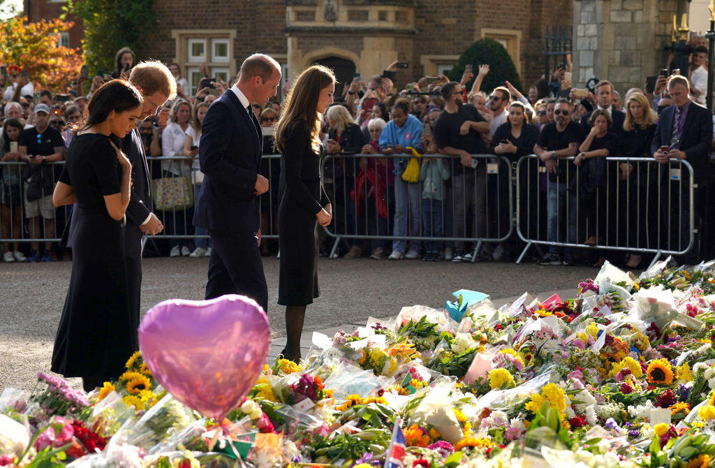 Dojímavý moment, na ktorý čakal celý svet. Willia, Kate, Harry a Meghan opäť spolu.