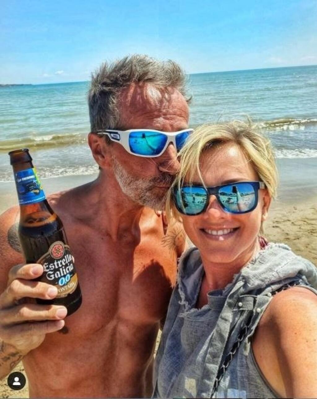 Manželia Jaro Bekr a Monika Hilmerová v Španielsku.