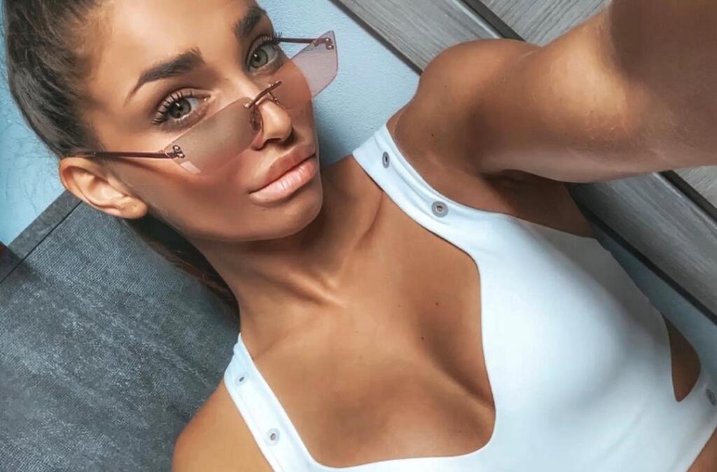 Sexi Sophia Kořinková sa nebojí ani odvážnejších záberov.