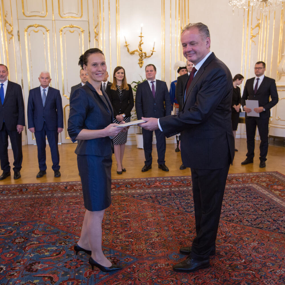 Manželku Roberta Fica Svetlanu Ficovú vymenoval za profesorku prezident Andrej Kiska.