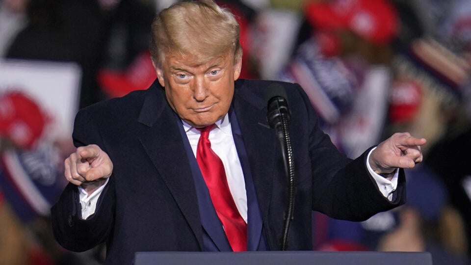 JB 5 Erie - Americký prezident Donald Trump  počas prejavu na predvolebnom zhromaždení v meste Erie, v americkom štáte Pennsylvánia 20. októbra 2020. FOTO TASR/AP

President Donald Trump speaks during a campaign rally at Erie International Airport Tom Ridge Field in Erie, Pa, Tuesday, Oct. 20, 2020. (AP Photo/Gene J. Puskar)