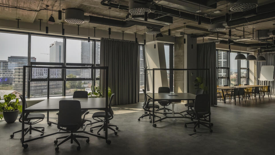 Administratívna budova NIVY TOWER od developerskej spoločnosti HB REAVIS.