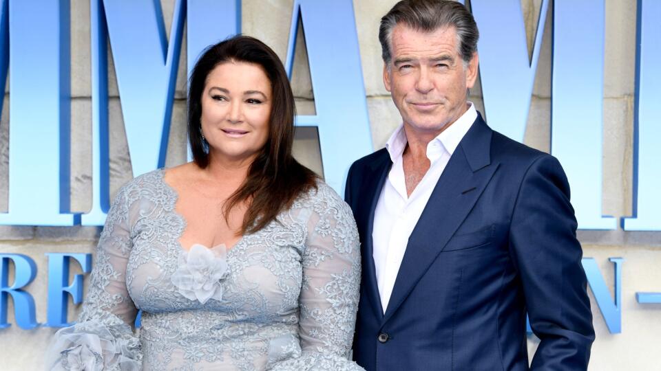 Pierce Brosnan a Keely Shaye Smith