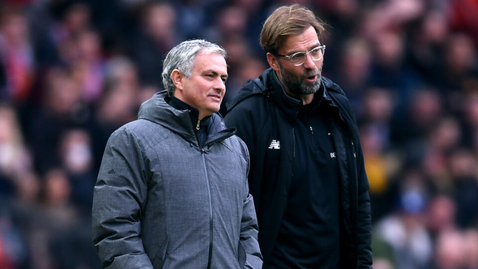 Ani José Mourinho a ani Jürgen Klopp nemôžu byť spokojní s poslednými výsledkami svojich tímov.