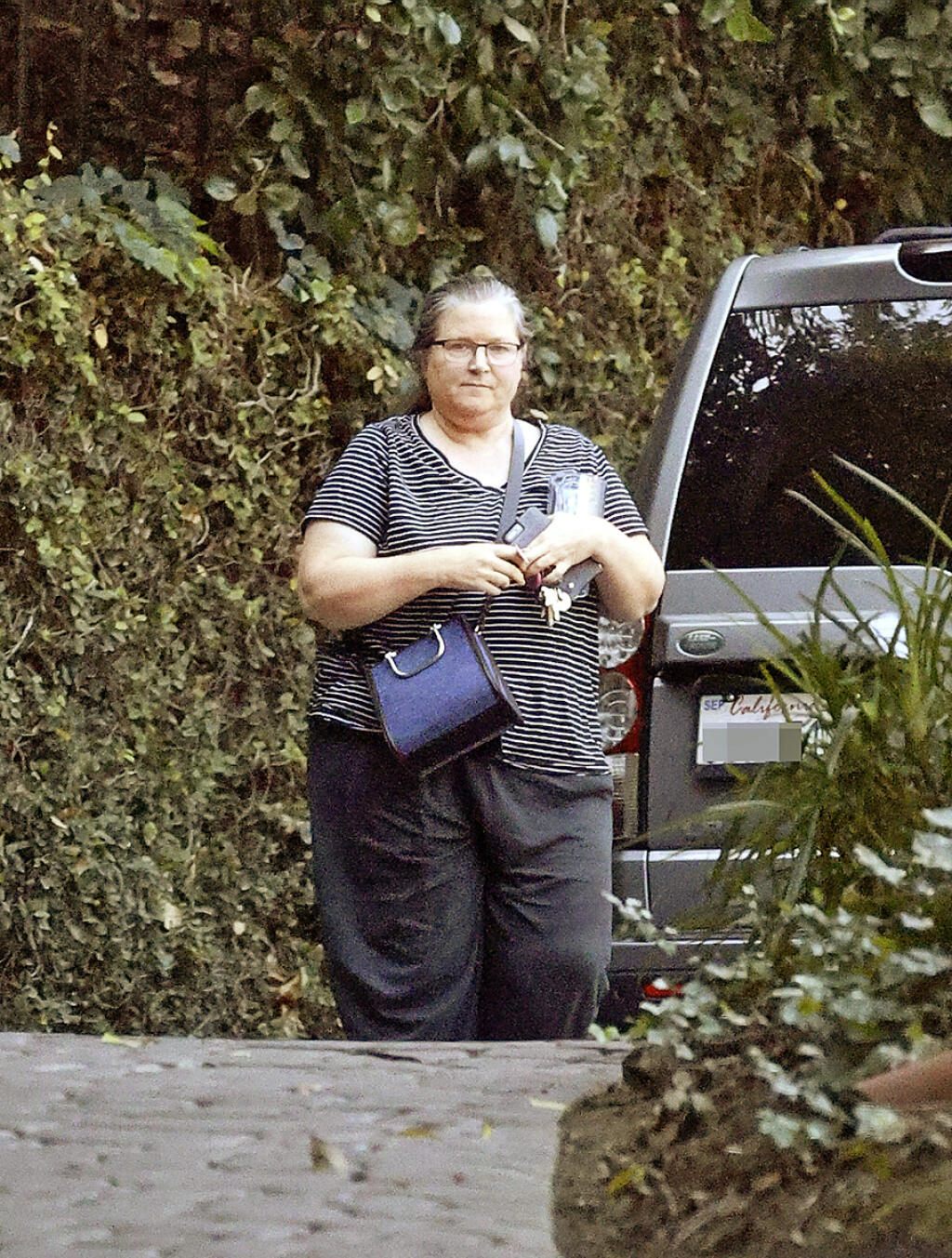 Herečka Bridget Fonda sa 12 rokov aktívne vyhýbala pozornosti verejnosti. Keď ju na začiatku tohto roka paparazzi prichytili kráčať po ulici, časopisy ju označili výrazom „na nespoznanie“.