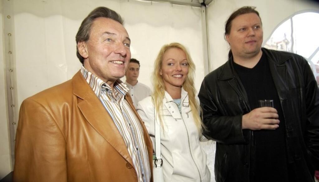 Prvých desať rokvo vzťahu Dominiky a Tima bolo v poriadku, ale potom prišlo peklo a Karel Gott dcéru pred ním varoval...