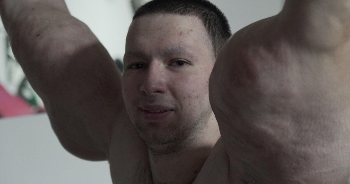  FOTO  Rusk  Pepek  m  nohy ako p radl  a bicepsy ako 