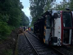 BRUTÁLNA nehoda osobného vlaku na juhu Slovenska: Polícia už začala vyšetrovanie!