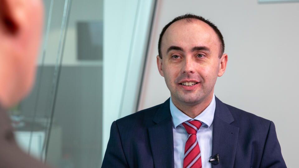 Na snímke sa nachádza politológ Radoslav Štefančík pri diskusií o volebnej situácií.