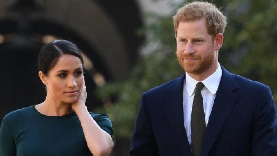 Princ Harry a vojvodkyňa Meghan nevedia nájsť vytúžený pokoj.