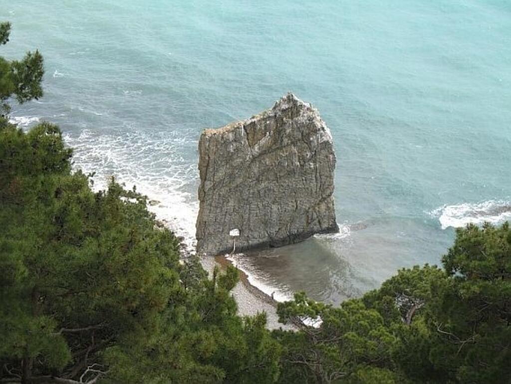 Скала Парус черное море Геленджик