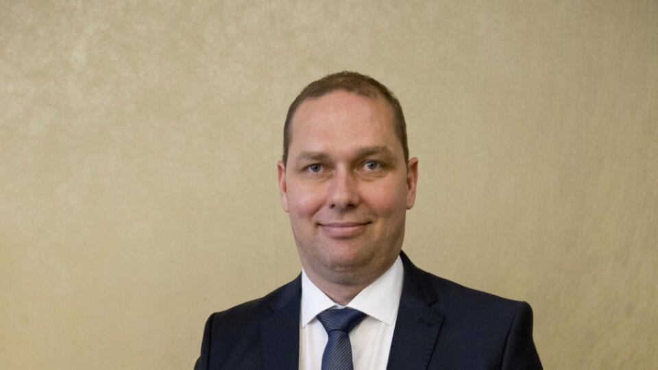 Jaromír śmátrala s pokorou prijal prehru.