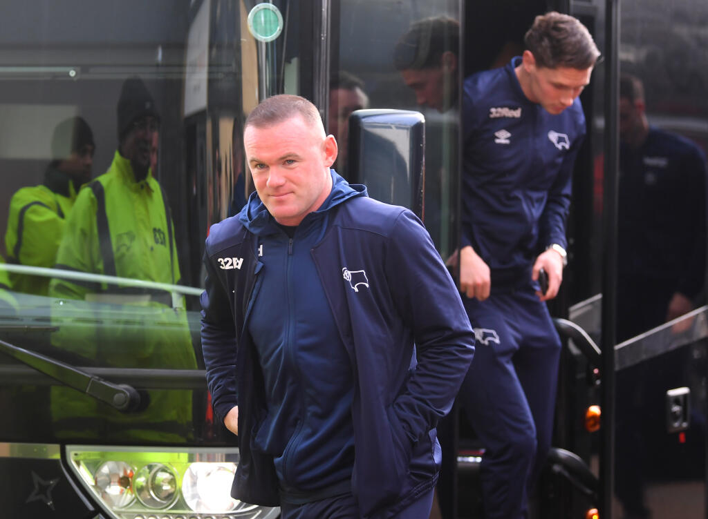 Anglický futbalový útočník Wayne Rooney (34) prezentoval svoj názor, kto si tento rok podľa neho zaslúži získať titul v Premier League najviac.