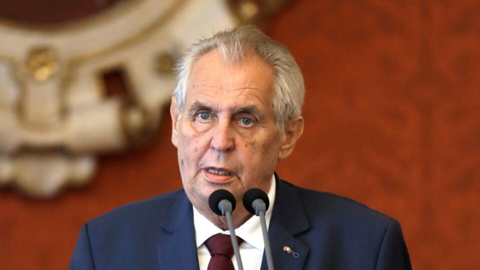 WA 19 archív Praha - Na archívnej snímke zo 6. júna 2018 je český prezident Miloš Zeman. Česká hlava štátu vo štvrtok 17. októbra 2019 nastúpi na štvordňový rekondičný pobyt do pražskej ústrednej vojenskej nemocnice. Informoval o tom prezidentov hovorca Jiří Ovčáček. FOTO TASR/AP