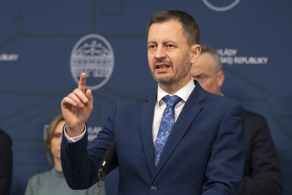 Na snímke dočasne poverený premiér a minister financií SR Eduard Heger (OĽANO) počas tlačovej konferencie po rokovaní vlády SR 16. januára 2023 v Bratislave. FOTO TASR - Pavel Neubauer