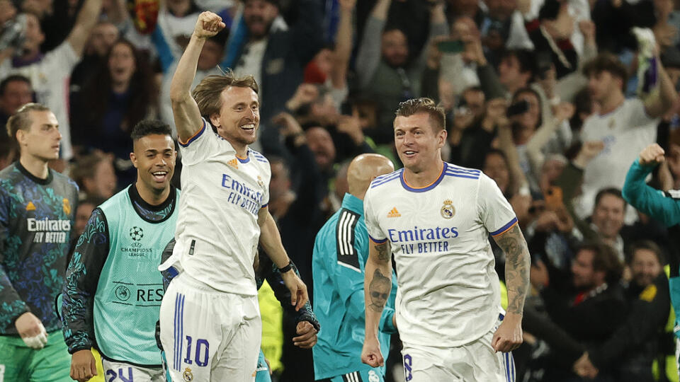 Radosť hráčov Realu Madrid po postupe do finále Ligy majstrov.