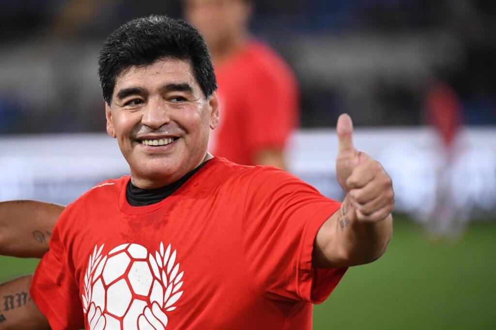 V roku 2016 podstúpil Maradona zákrok u plastických chirurgoch.