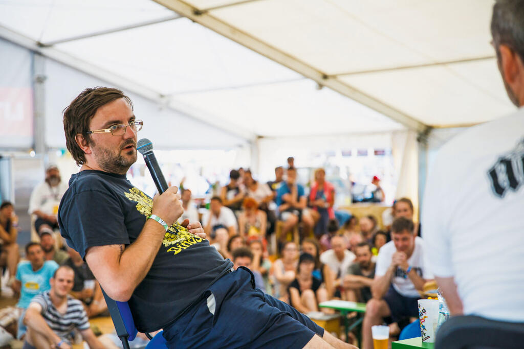 Daniel Majling kreslil už do detstva. Od pirátov a kovbojov sa prepracoval ku komixovej tvorbe.