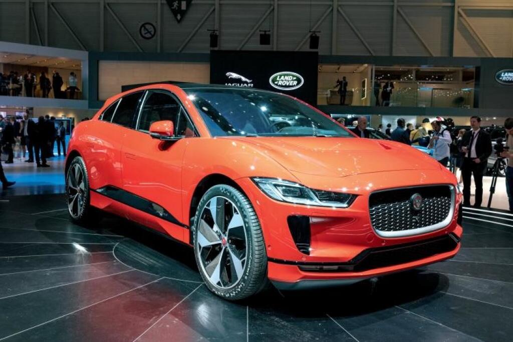 O čom sa hovorilo na autosalóne v Ženeve? Dominoval Trump, diesel a elektromobily