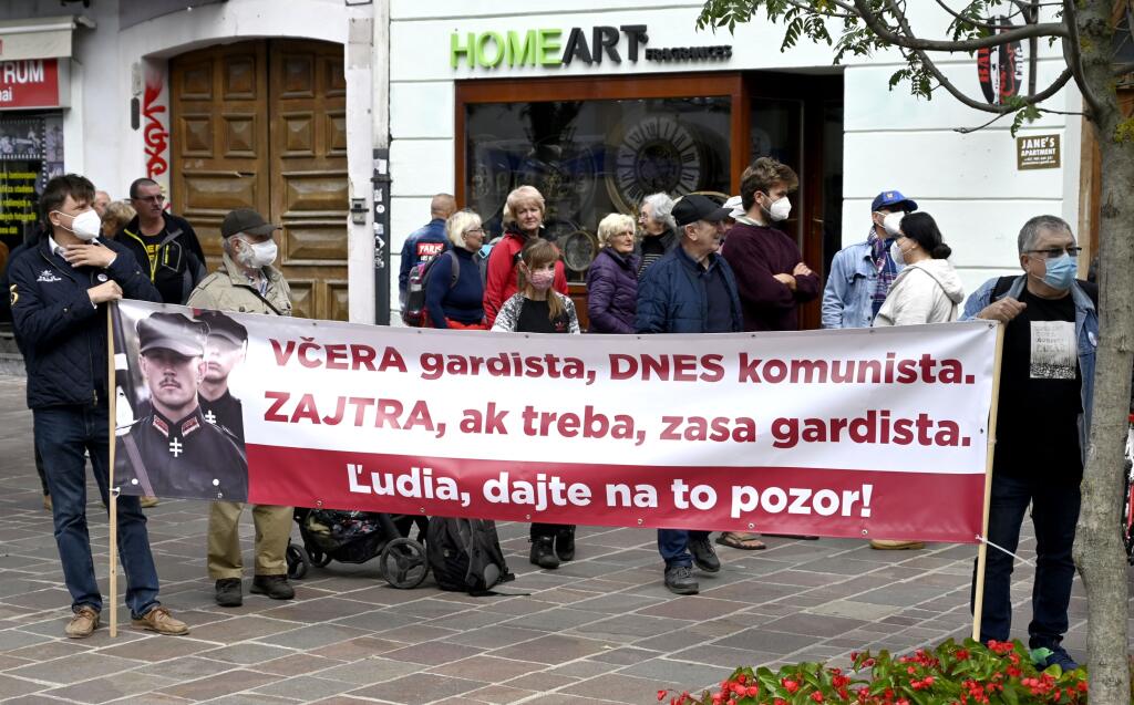 Na snímke protest aktivistov na Hlavnej ulici v Košiciach 1. septembra 2021. FOTO TASR - Roman Hanc