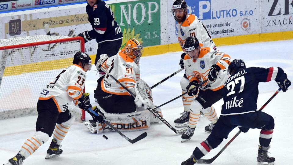 Hokejisti HK Dukla Ingema Michalovce zvíťazili v 1. kole Tipos extraligy nad HC Slovan Bratislava 4:1.