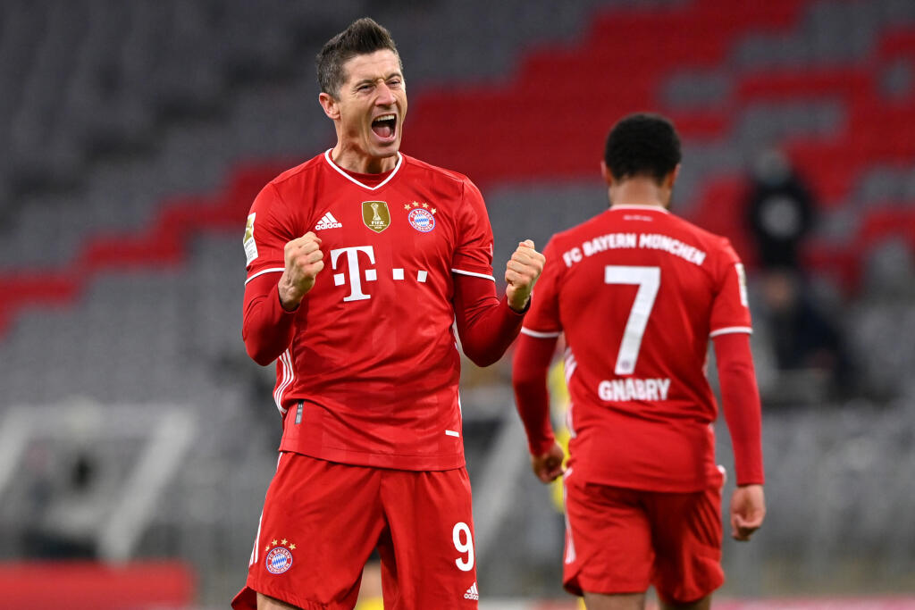Pod triumf sa podpísal hetrikom poľský kanonier Robert Lewandowski.