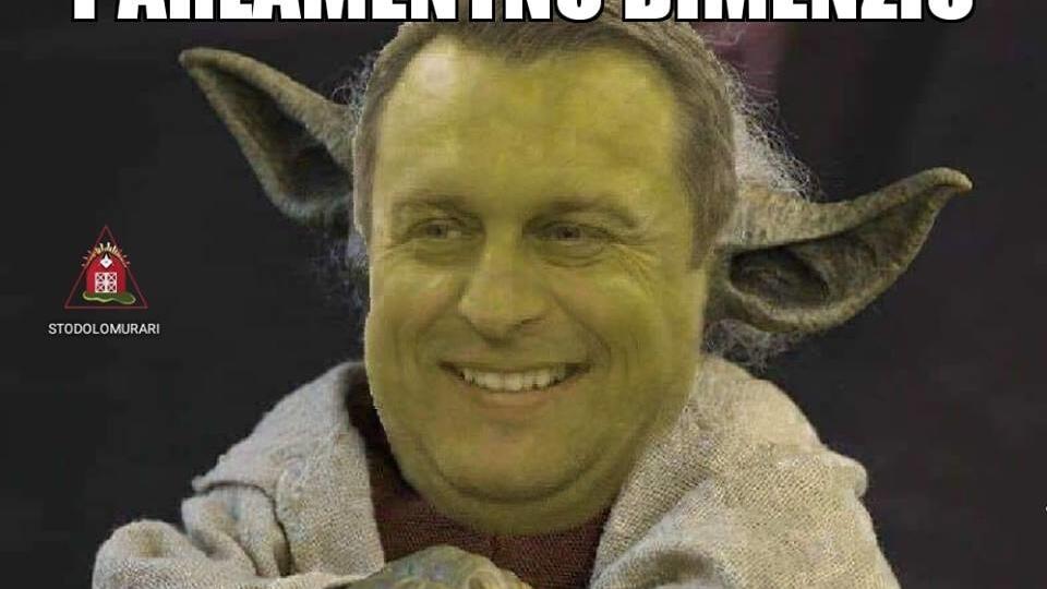 Predseda parlamentu Andrej Danko použil vo svojom prejave slovo dimenzia. Reakcia prišla rýchlo.