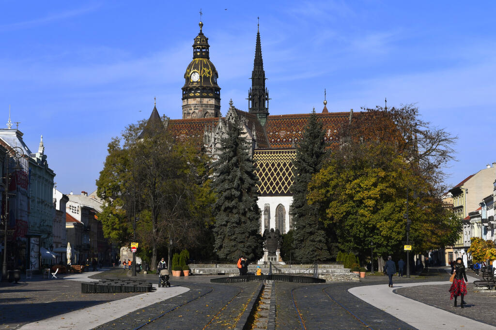 Na snímke Dóm sv. Alžbety na Hlavnej ulici v Košiciach 10. novembra 2020. FOTO TASR – Milan Kapusta