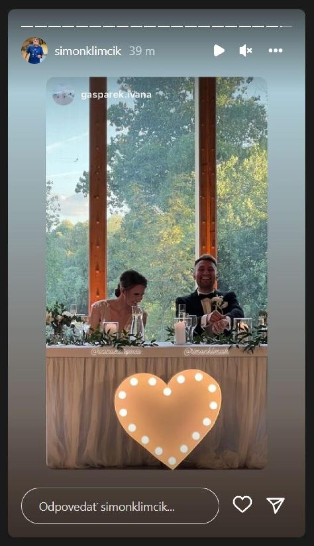 Šimon Klimčík zdieľal na svojom instagrame zábery zo svadby.