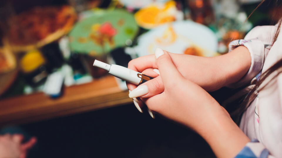 Alternatívou k mentolovým cigaretám môžu byť elektronické cigarety či zariadenia na zahrievanie tabaku. Najlepšie je však prestať fajčiť.