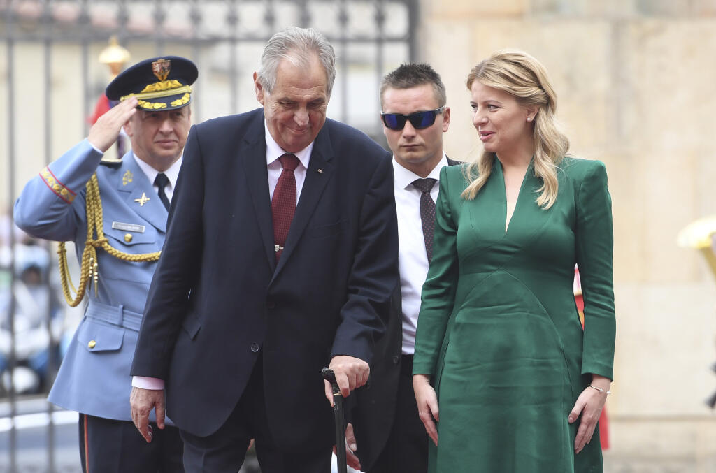 Zuzana Čaputová s Milošom Zemanom na jej prvej návšteve v Prahe.