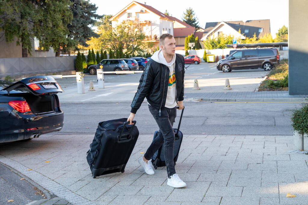 Brankár Fulhamu Marek Rodák má v posledných týždňoch skvelú formu a dorazil v dobrej nálade.