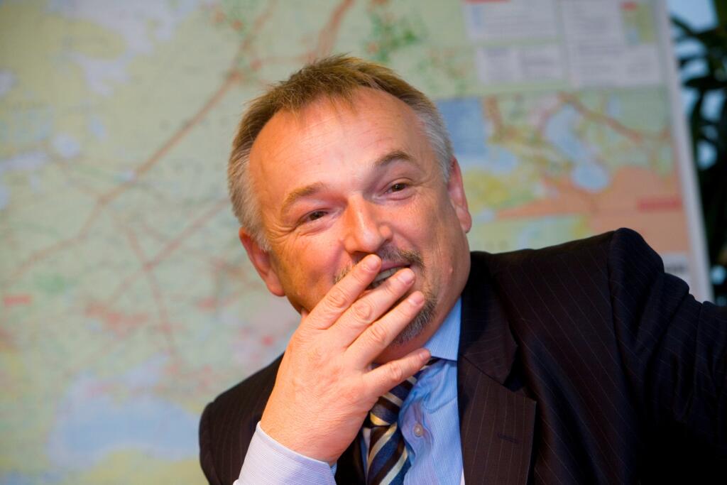
pôvodný súbor:0006 MOL- ZSOLT HERNADI.jpg