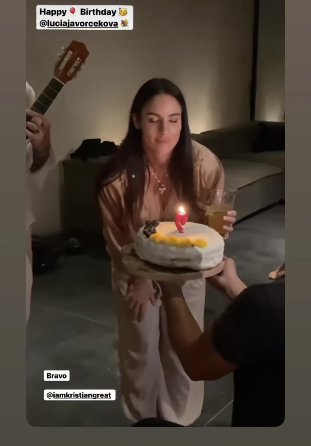 Idolka mužských sŕdc Lucia Javorčeková oslavovala v utorok 32. narodeniny.