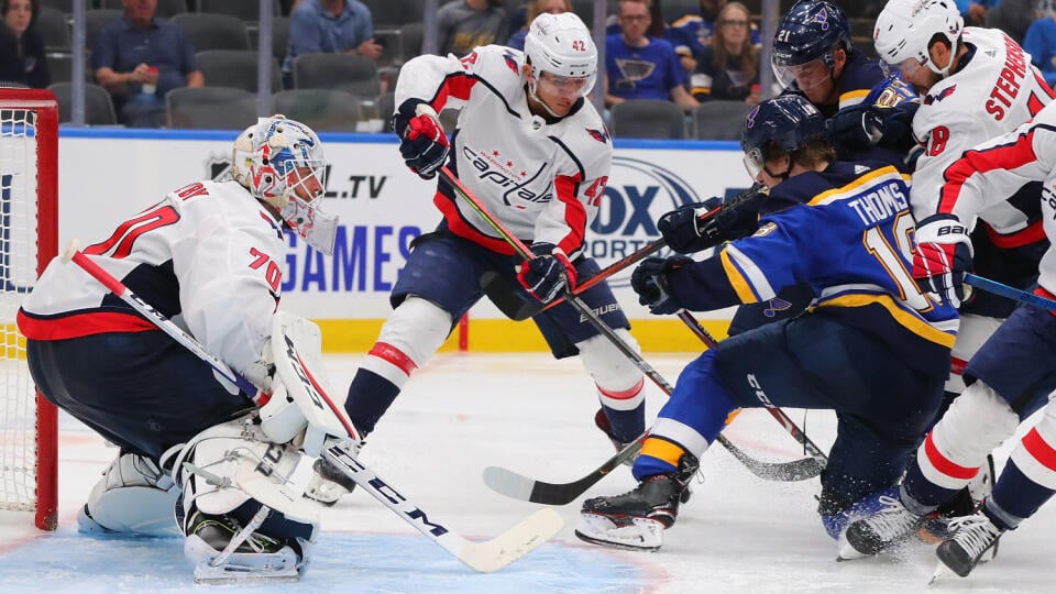 Martin Fehérváry zažil debut v NHL.