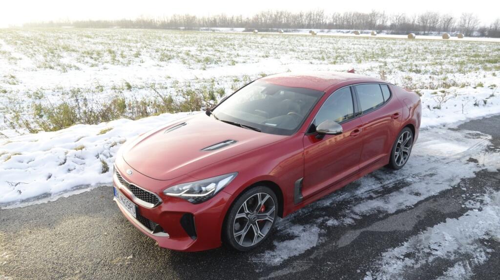 Test Kia Stinger Gt T Gdi Wd