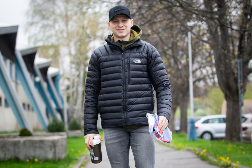 Dávid Bondra (27)
