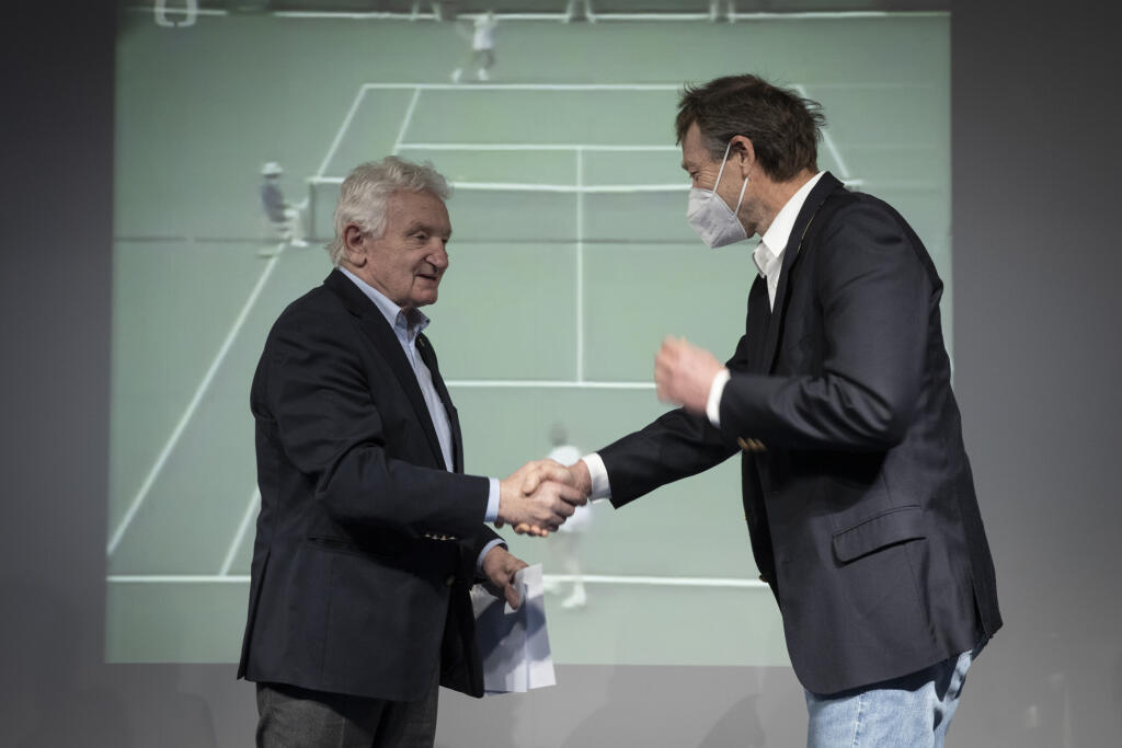 Medzi slovenské športové legendy zaradili tento rok tenistu Miloša Mečířa.