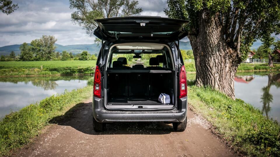 Citroën Berlingo BlueHDi 130 S&S EA8 Shine.