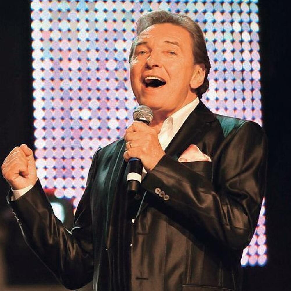 Karel Gott počas koncertu pri príležitosti jeho 70. narodenín.