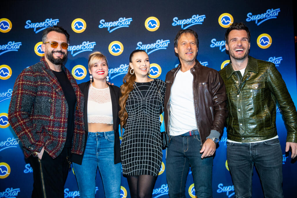 SuperStar párty v jednom z bratislavských podnikov. Na snímke Marián Čekovský, Patricie Pagáčová, Monika Bagárová, Pavol Habera a Leoš Mareš.