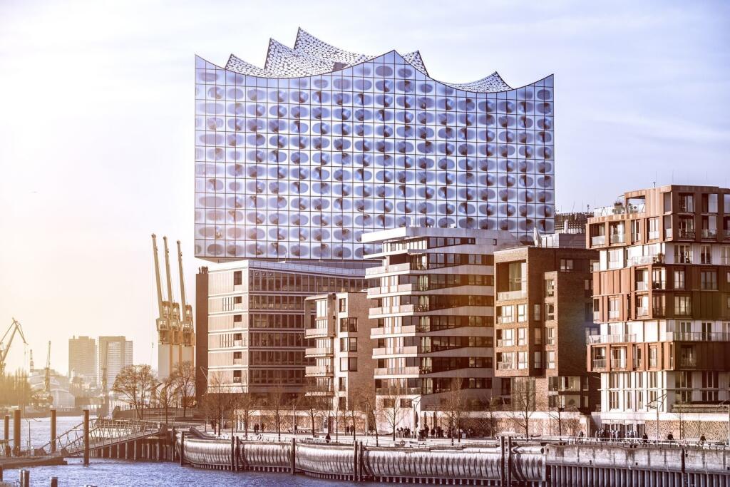 Elbphilharmonie - pohľad z HafenCity