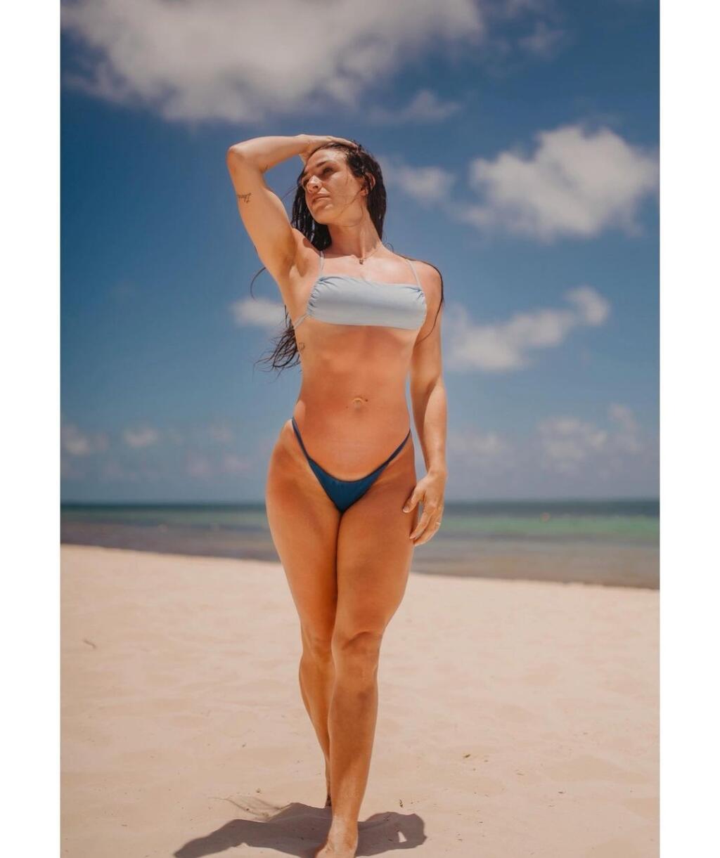 Mackenzie Dernová je na instagrame mimoriadne populárna. Svojich followerov dráždi aj takýmito zábermi.