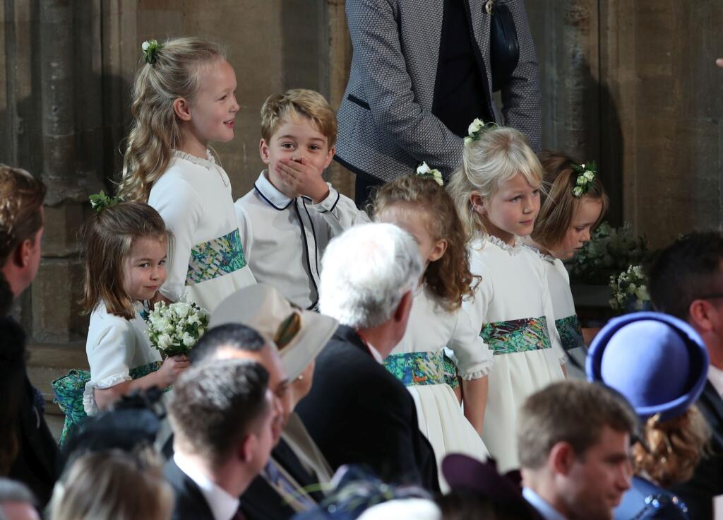 Princezná Charlotte a princ Geirge na svadbe princeznej Eugenie.