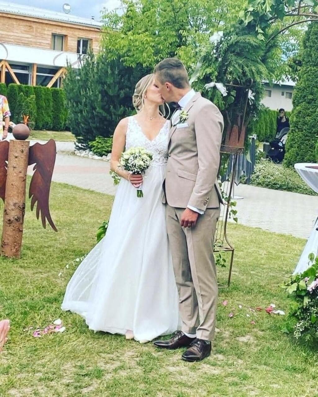 Jakub Grigar sa oženil.