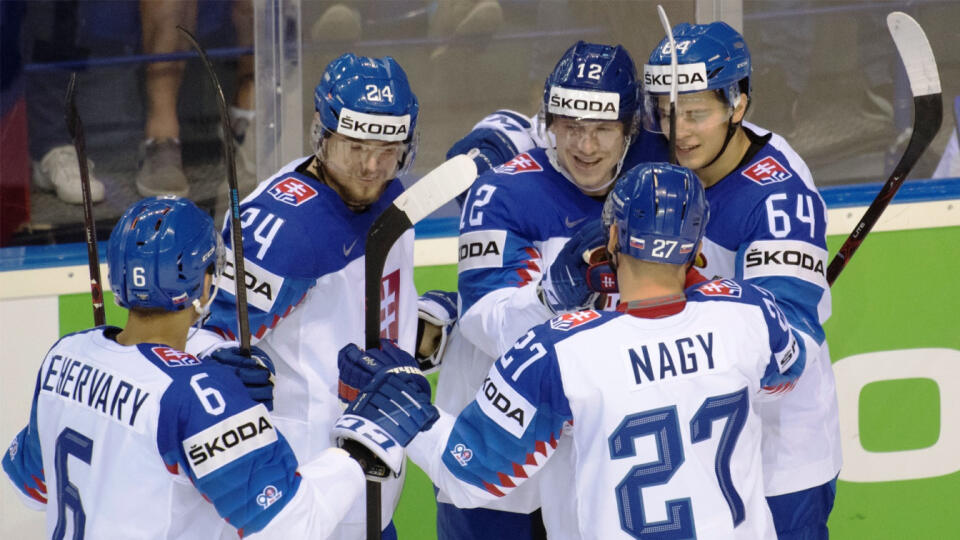 Slovenskí hokejisti odohrajú svoju kvalifikačnú skupinu na ZOH 2022 v Pekingu pred domácimi fanúšikmi.